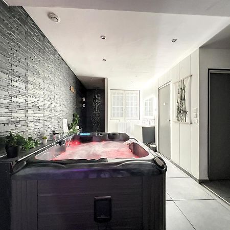 Dream Loft Jacuzzi - Sauna ブレスト エクステリア 写真